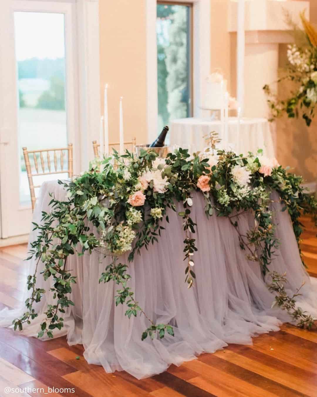 Decor with Artificial Flowers