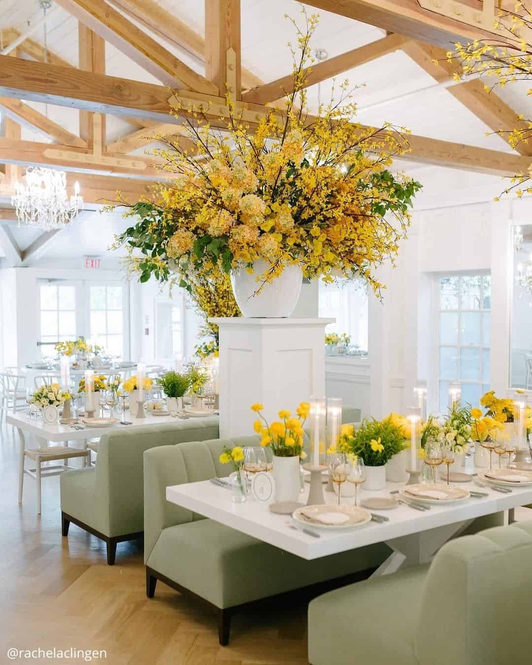 Decor with Artificial Flowers