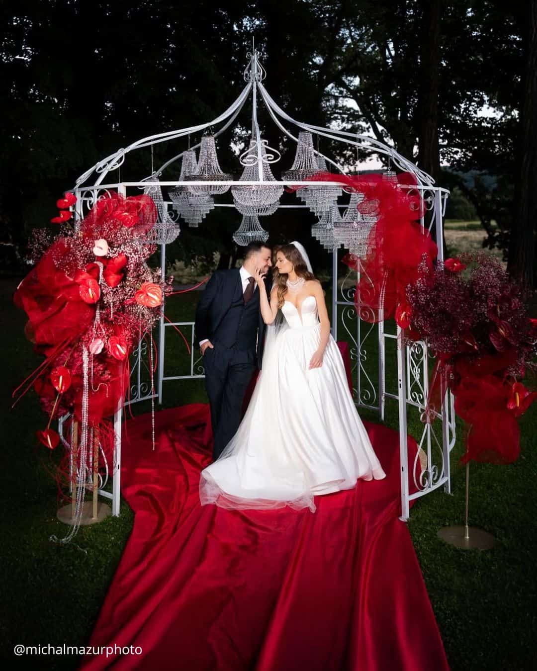 Christmas Themed Wedding Ceremony Decor
