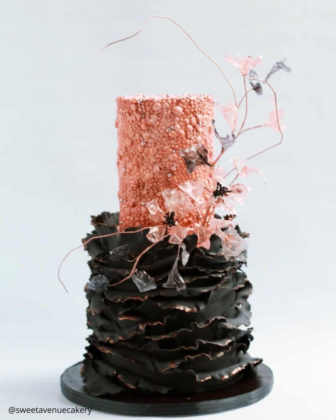 Impressive Bright Wedding Cakes