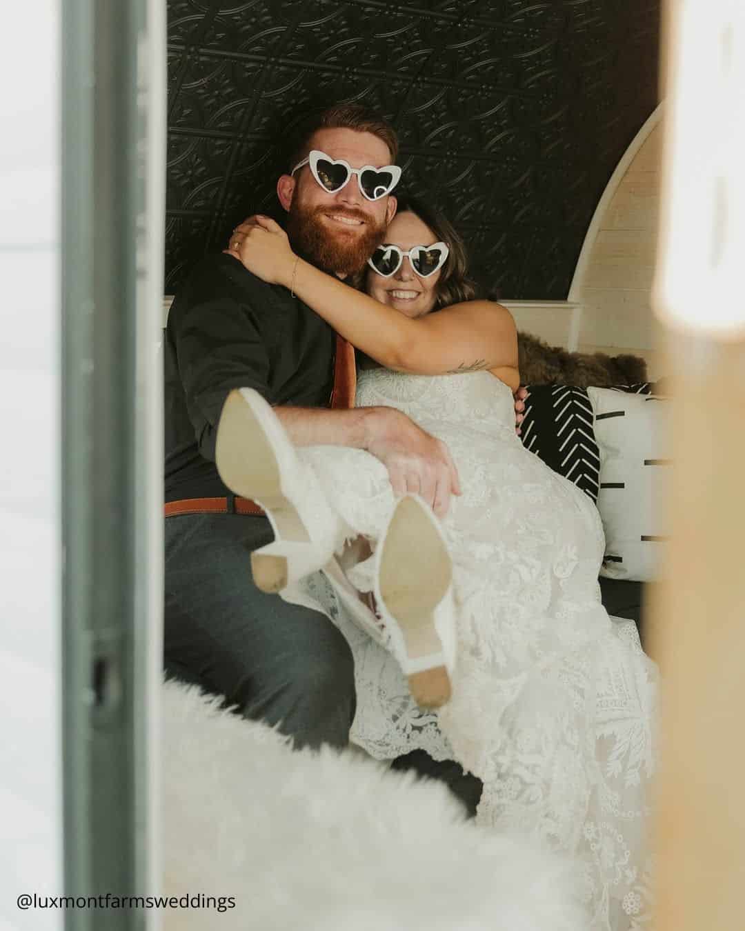 Creative Wedding Photo Ideas Bride and Groom