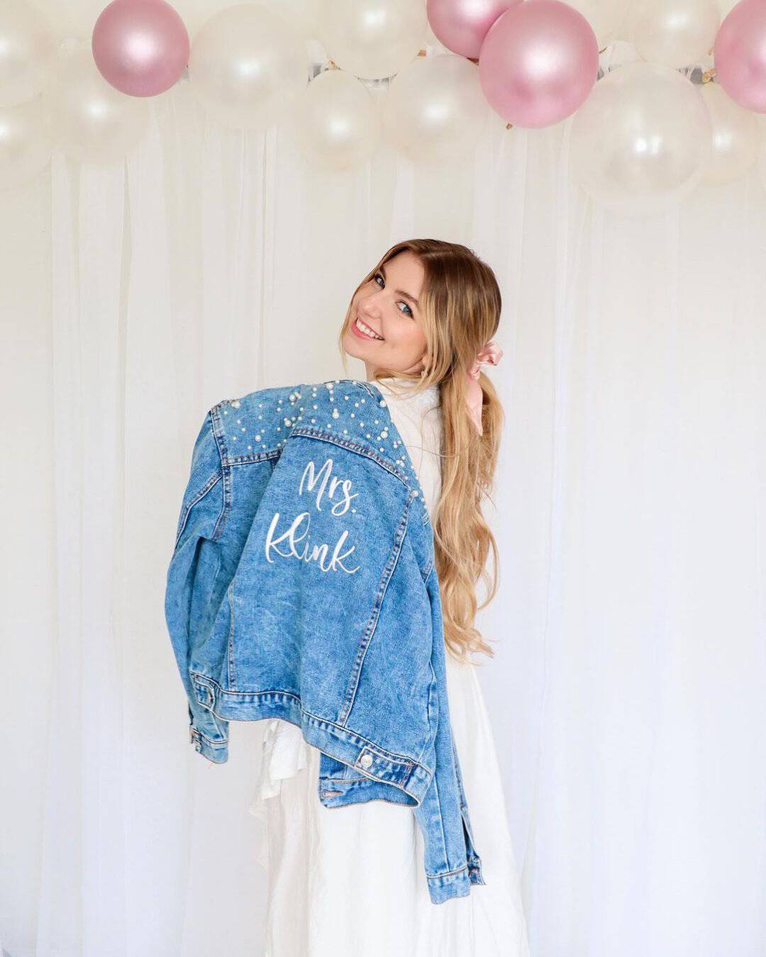 Creative Wedding Photo Ideas For Bridal Party