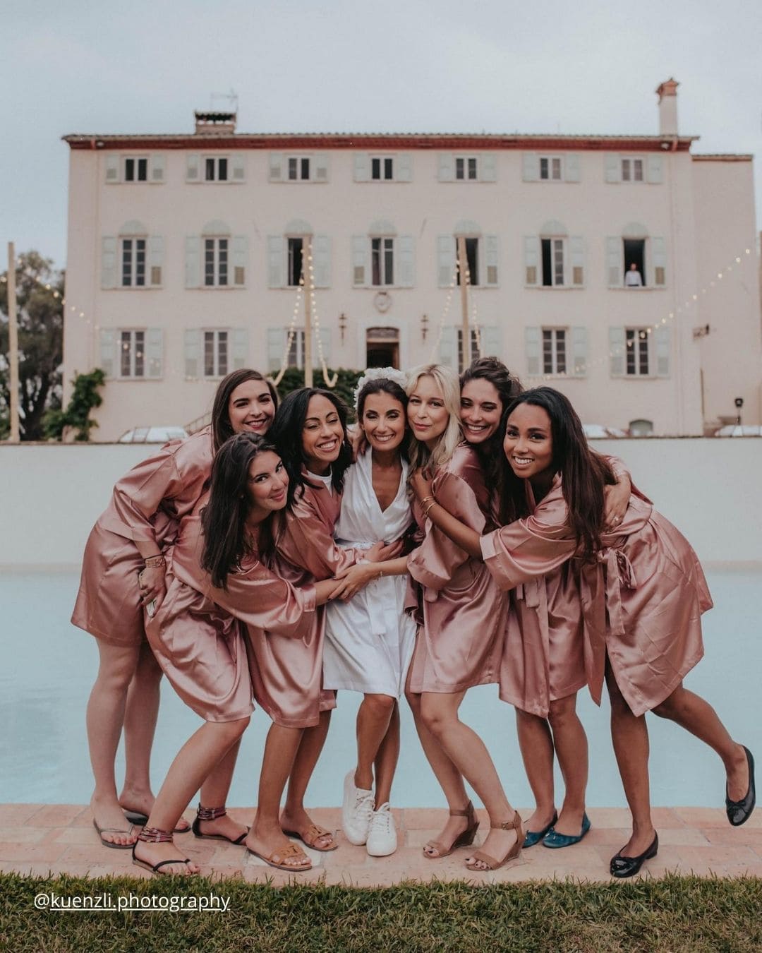 Creative Wedding Party Bridesmaid Photos