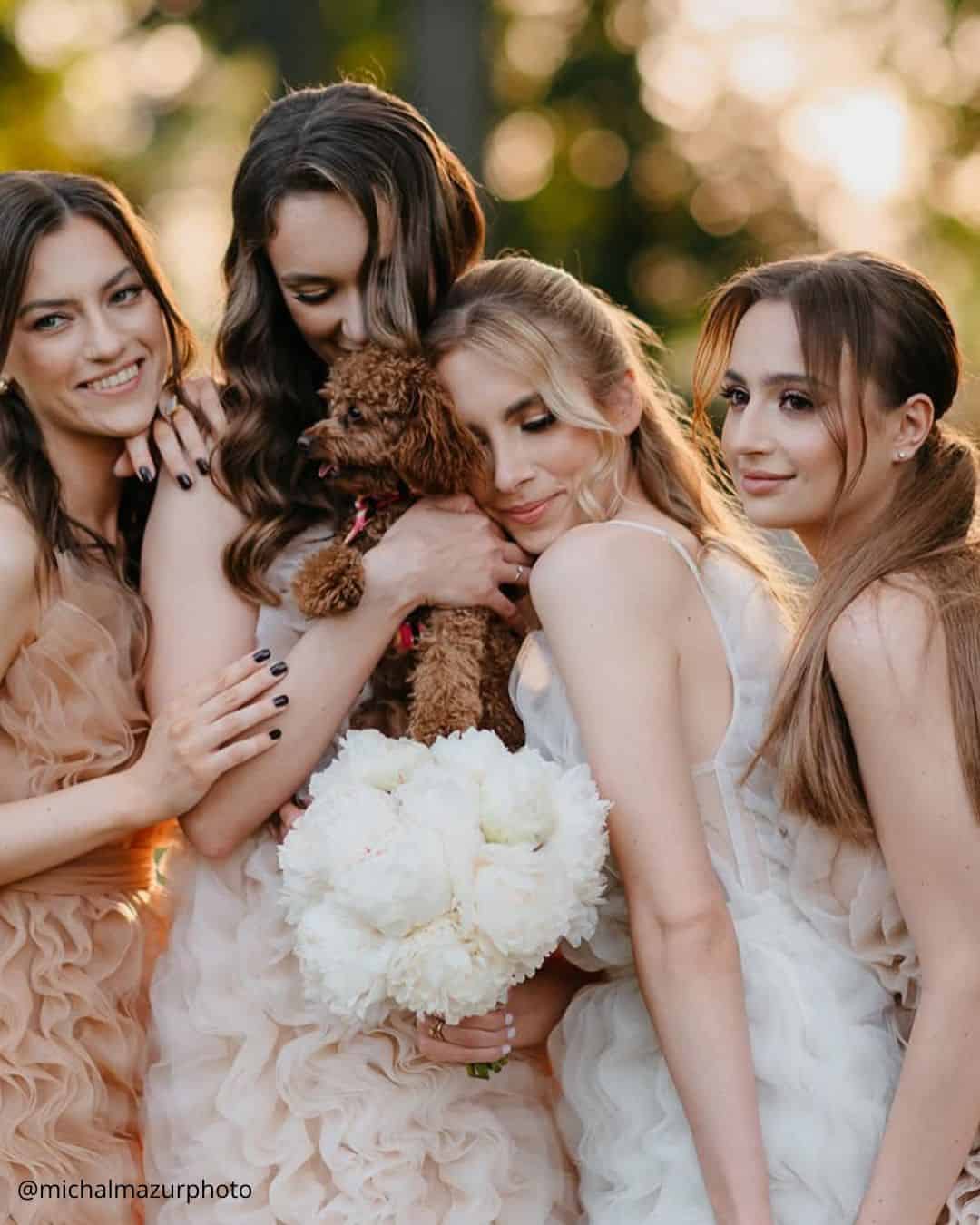 Creative Wedding Party Bridesmaid Photos