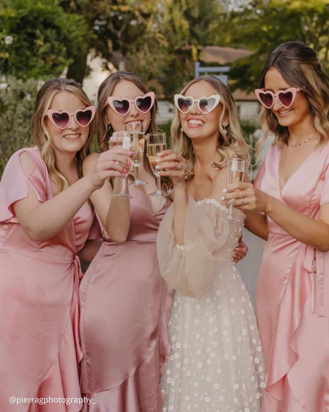 Creative Funny Wedding Photo Ideas