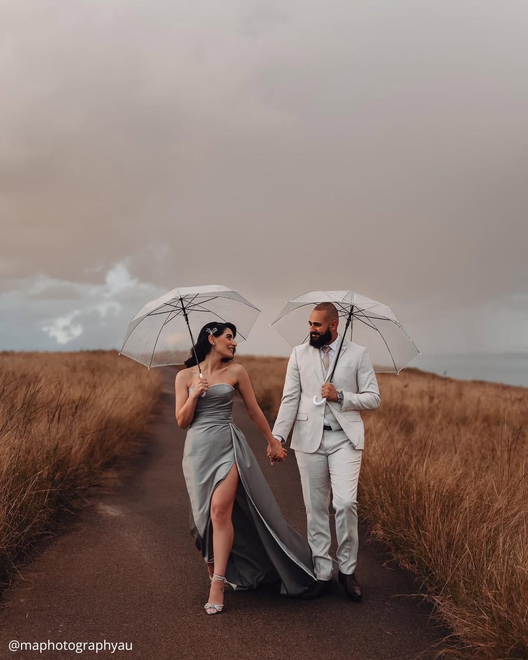 Creative Wedding Group Photo Ideas