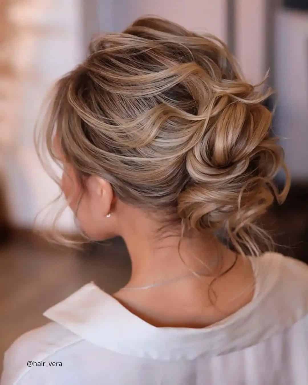Hairstyles For Thin Curly Hair