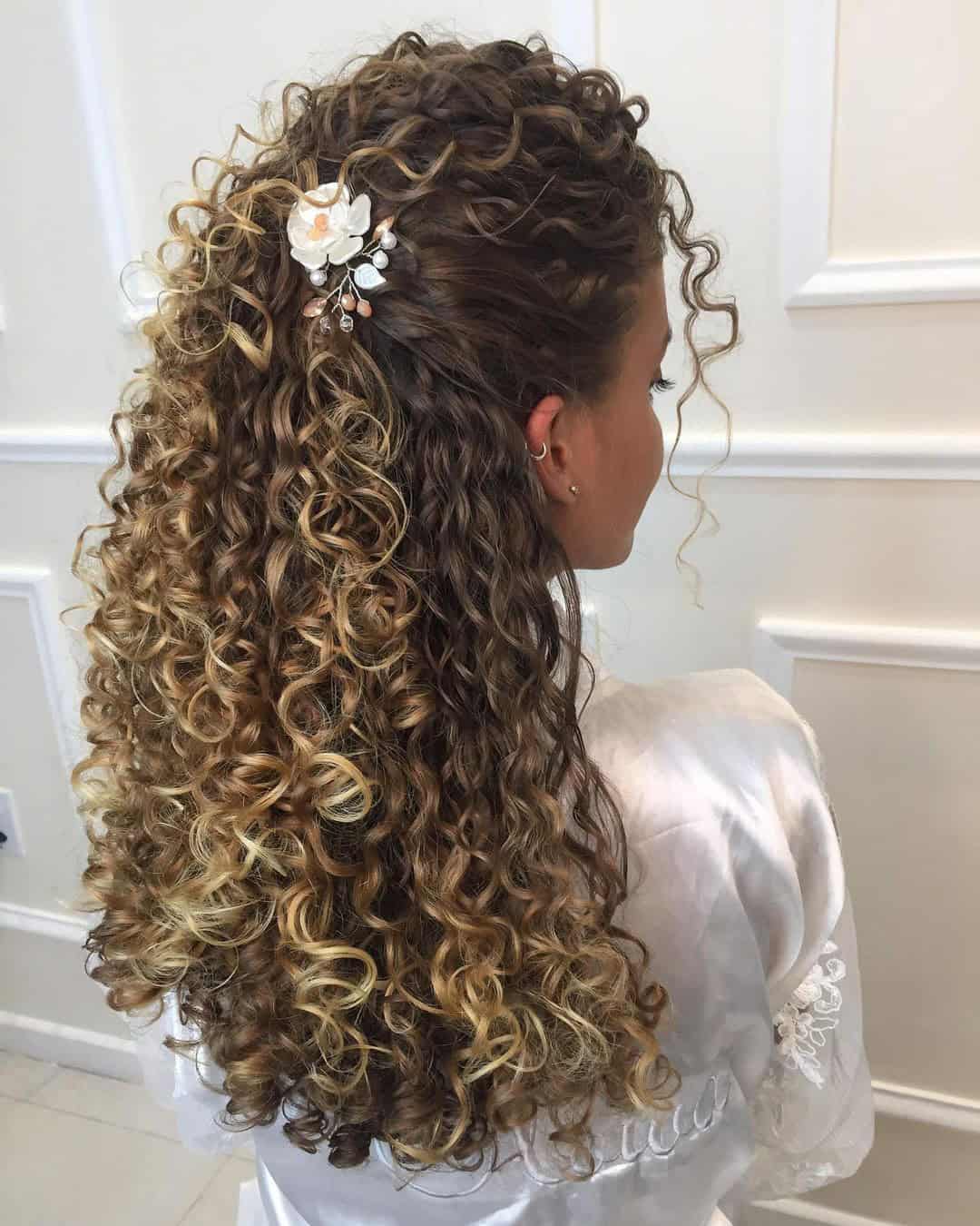 Wedding Hairstyles For Long Curly Hair