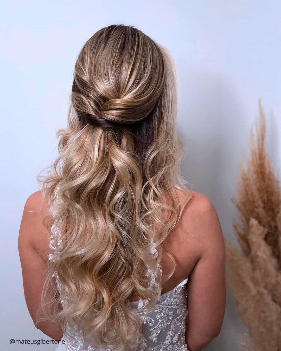 Wedding Hairstyles For Long Curly Hair