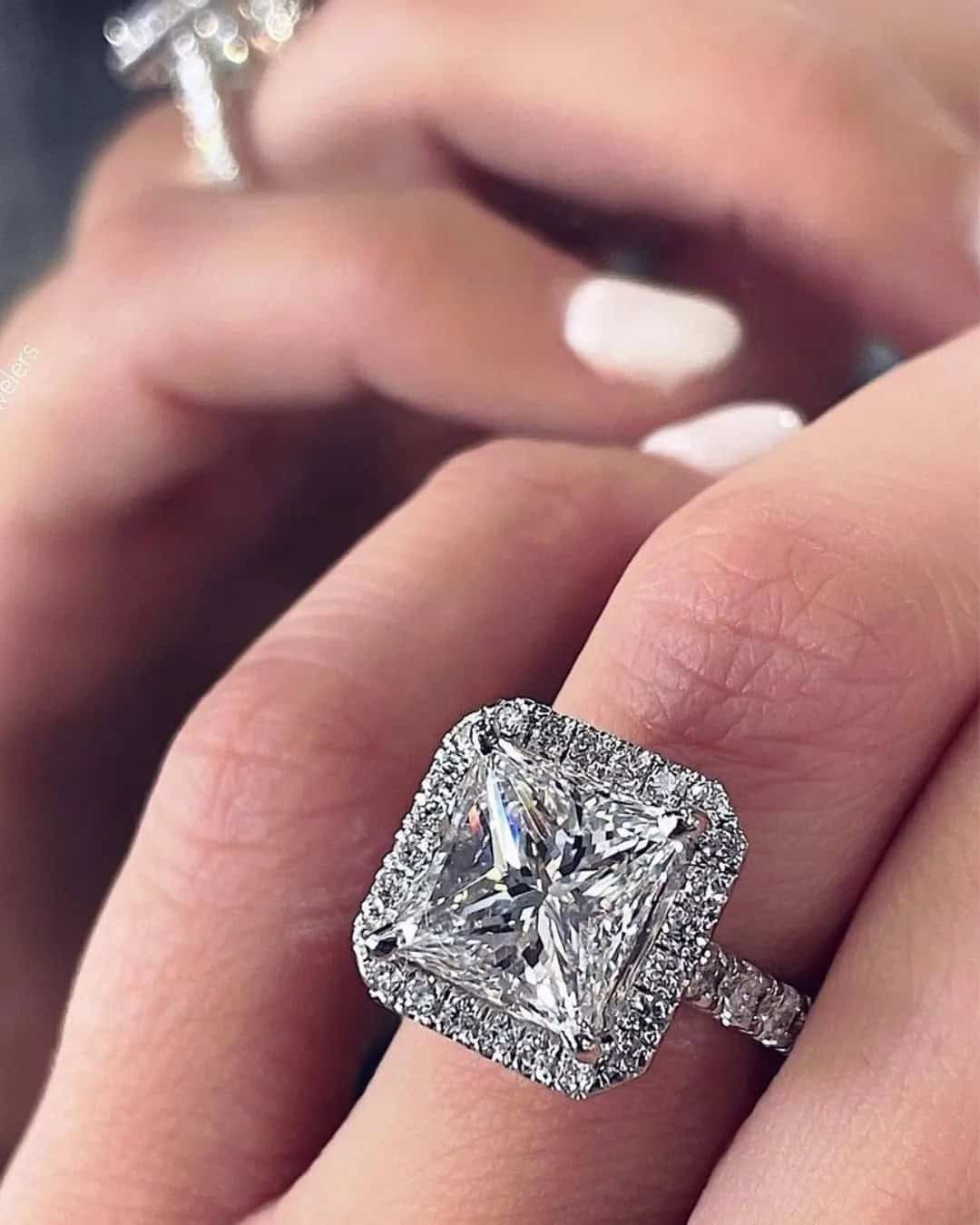 Gold Engagement Rings
