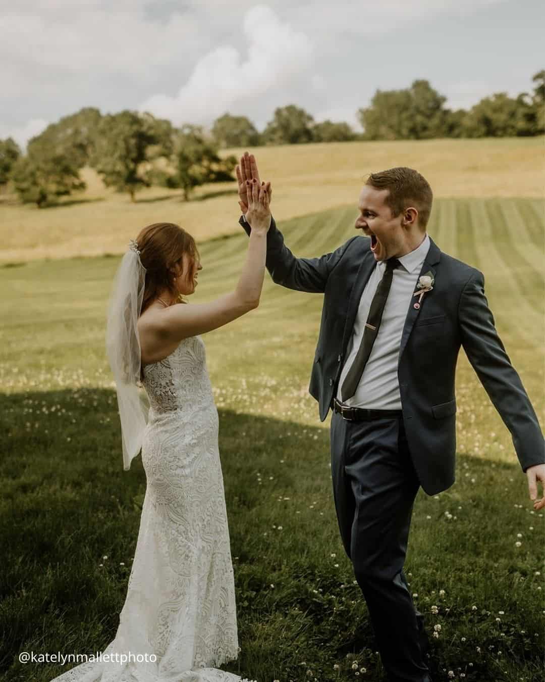 Wedding Photo Under Rain