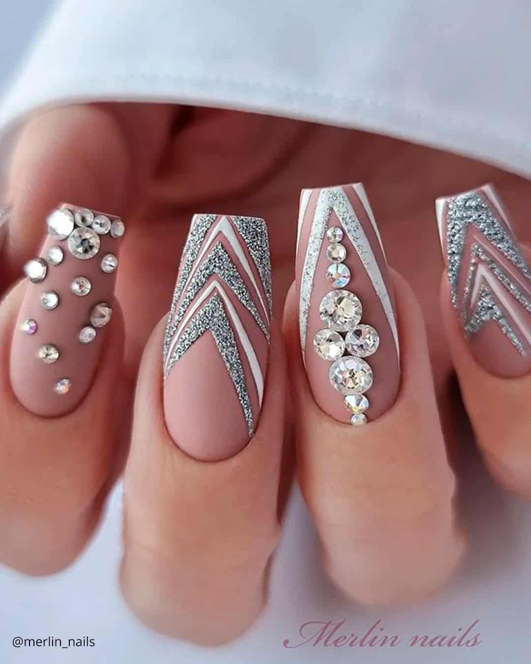 Gel, Acrylic, or Natural? What’s the Best?