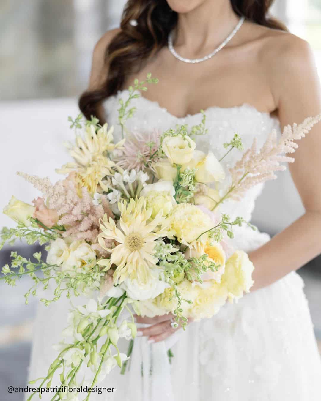 Amazing White Winter Wedding Bouquets