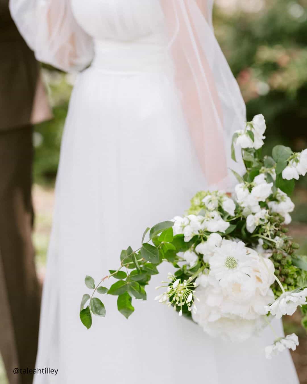 Winter Bouquets for a Fabulous Wedding