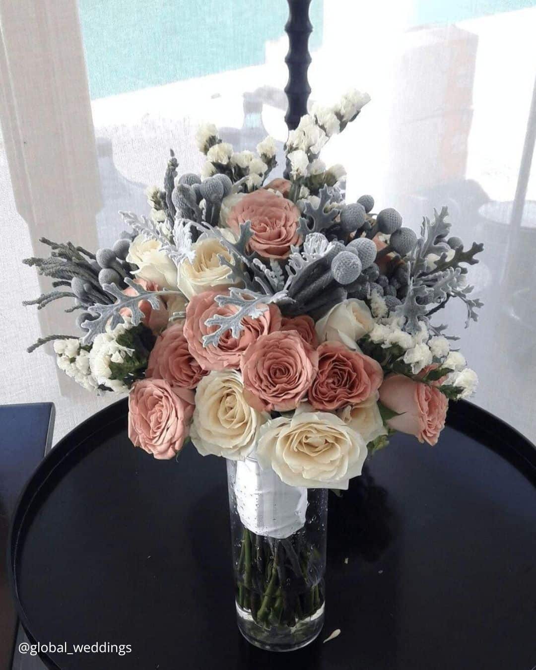 Chic Bouquets For Winter Wedding