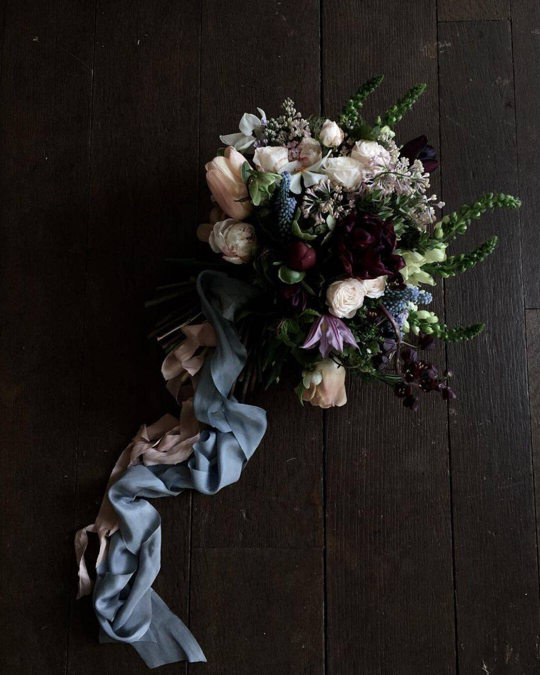 Simple Winter Wedding Bouquets