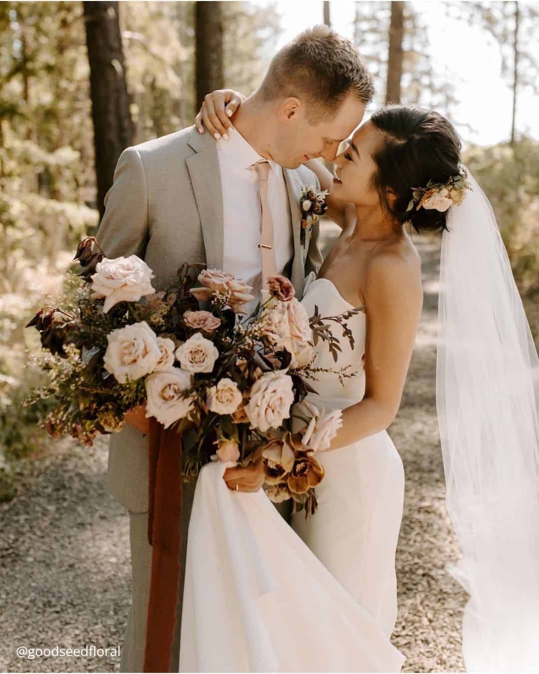 Simple Winter Wedding Bouquets