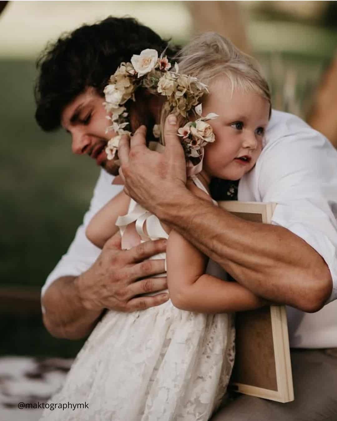 Tips for Capturing Perfect Wedding Family Photos