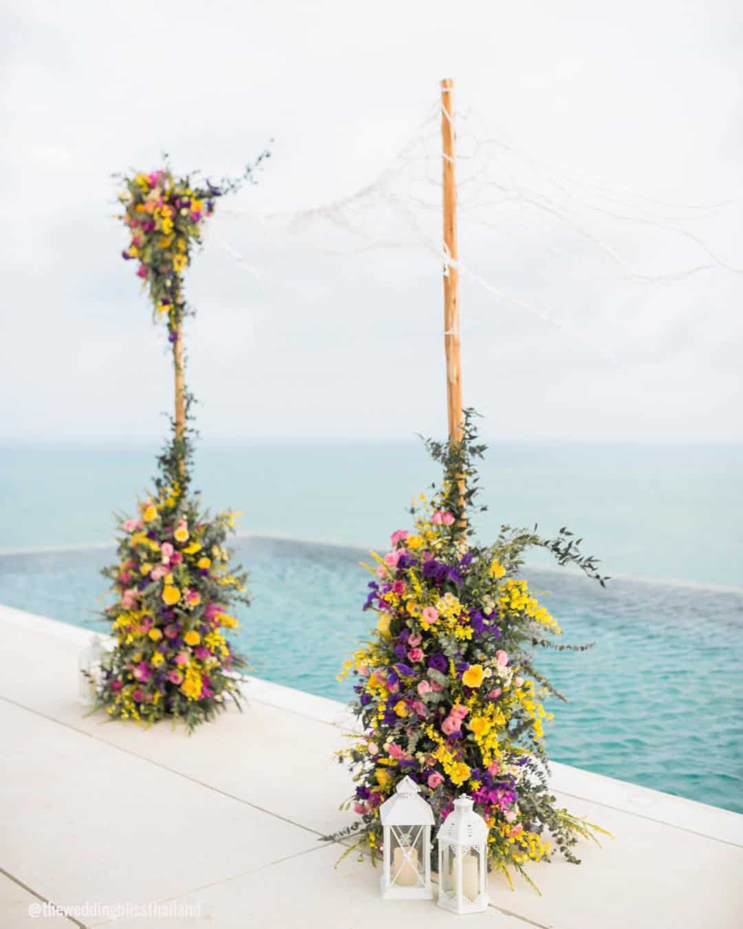 Minimalistic Wedding Altar Ideas