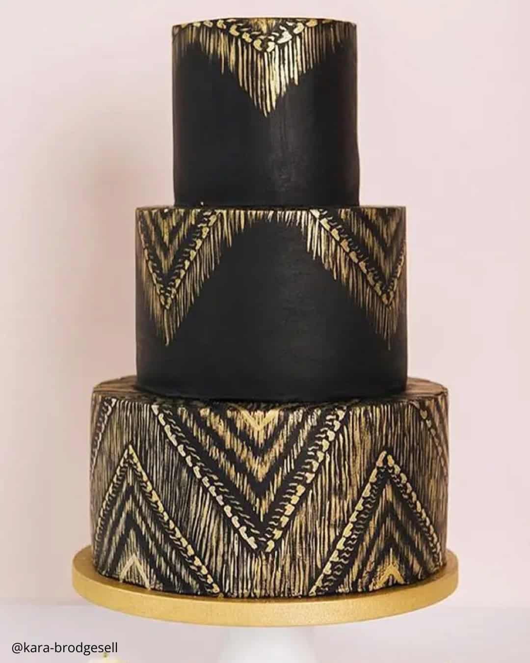 Wedding Cakes With Ornament Decor
