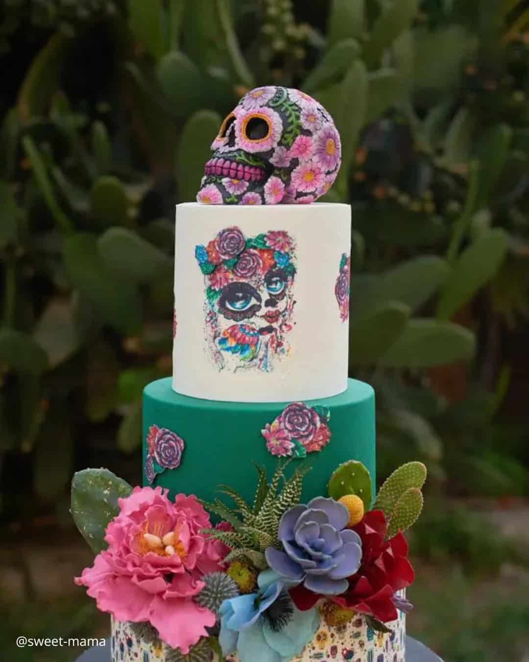 Mexican Wedding Cakes With Flowers