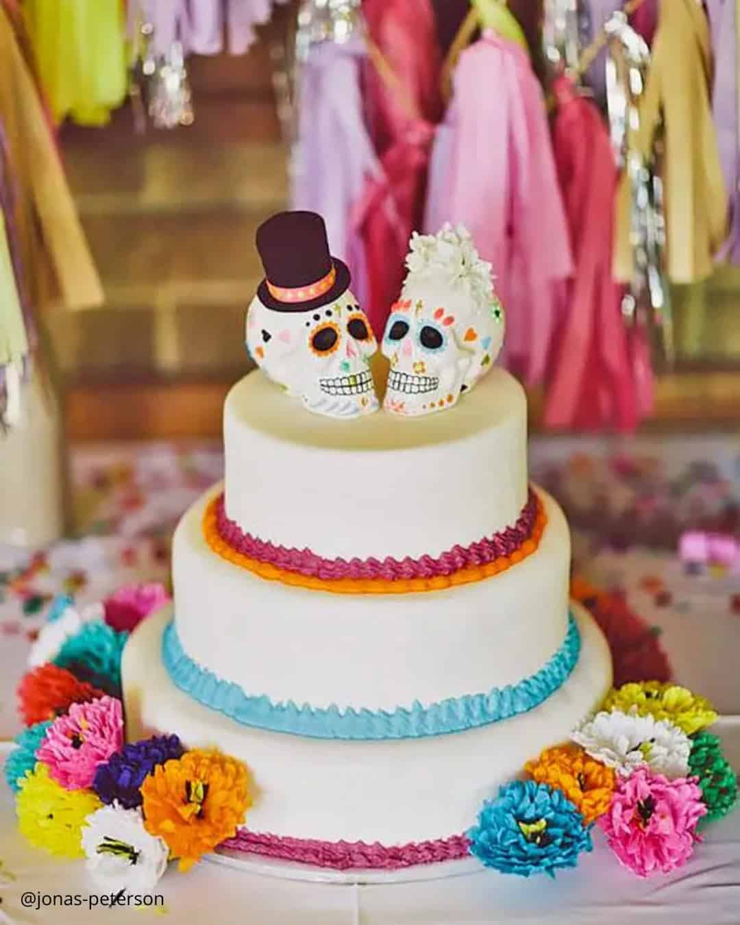 Mexican Wedding Cakes With Flowers