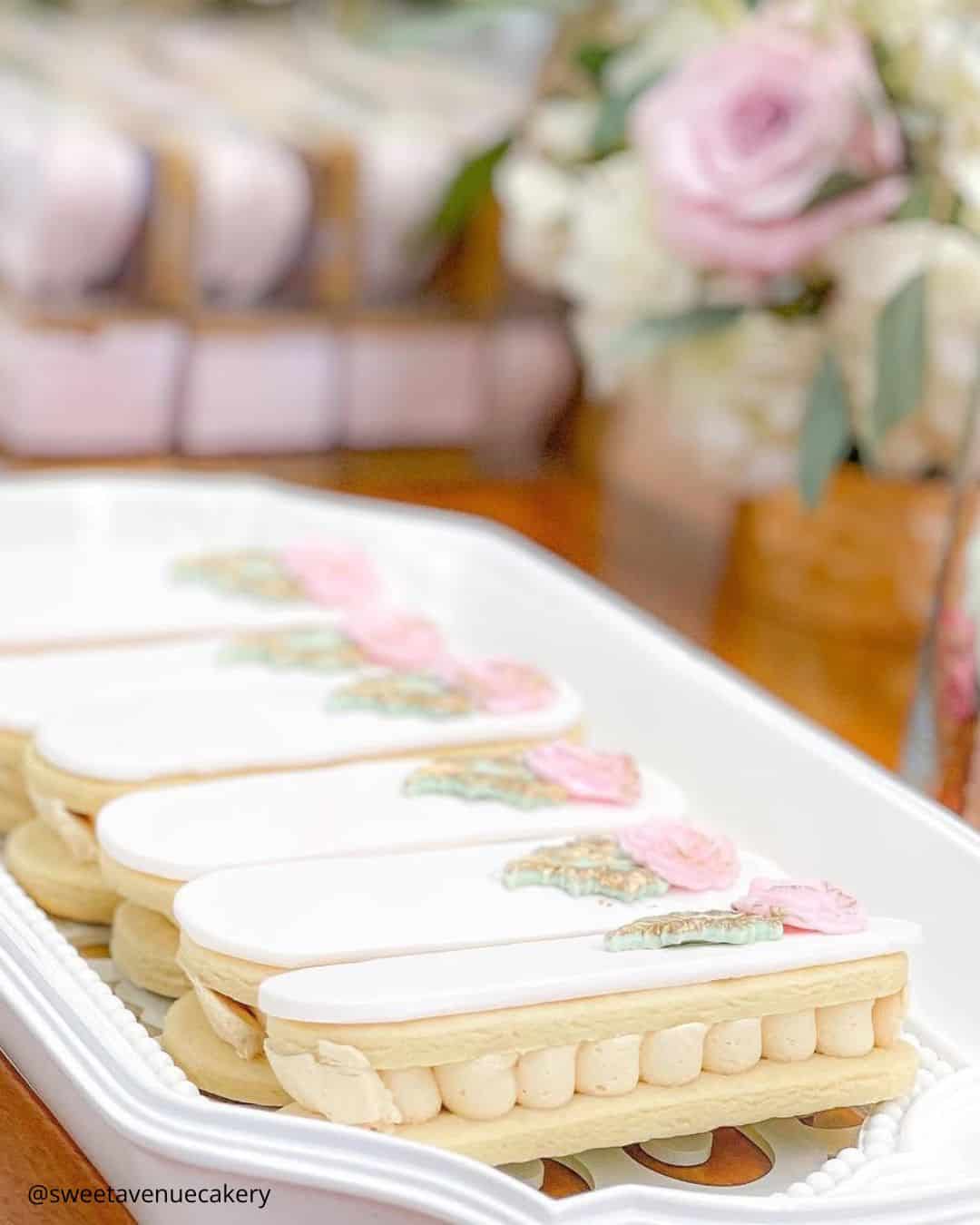 Mini Cake Stacked Cookies