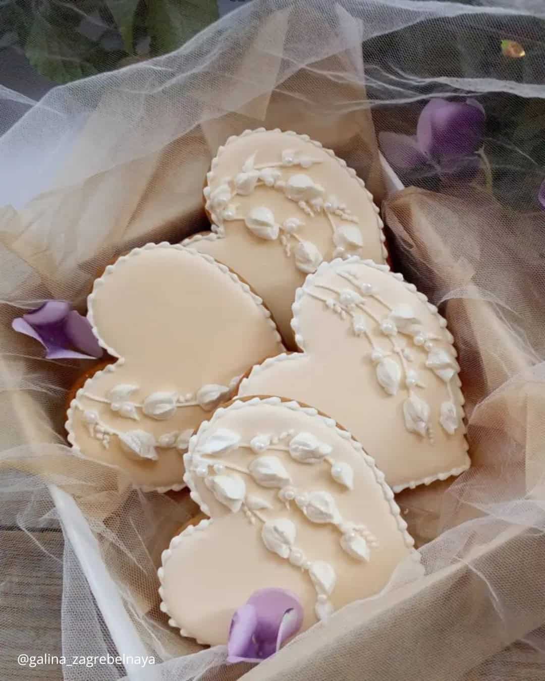 Cute Rose Hearts Cookies