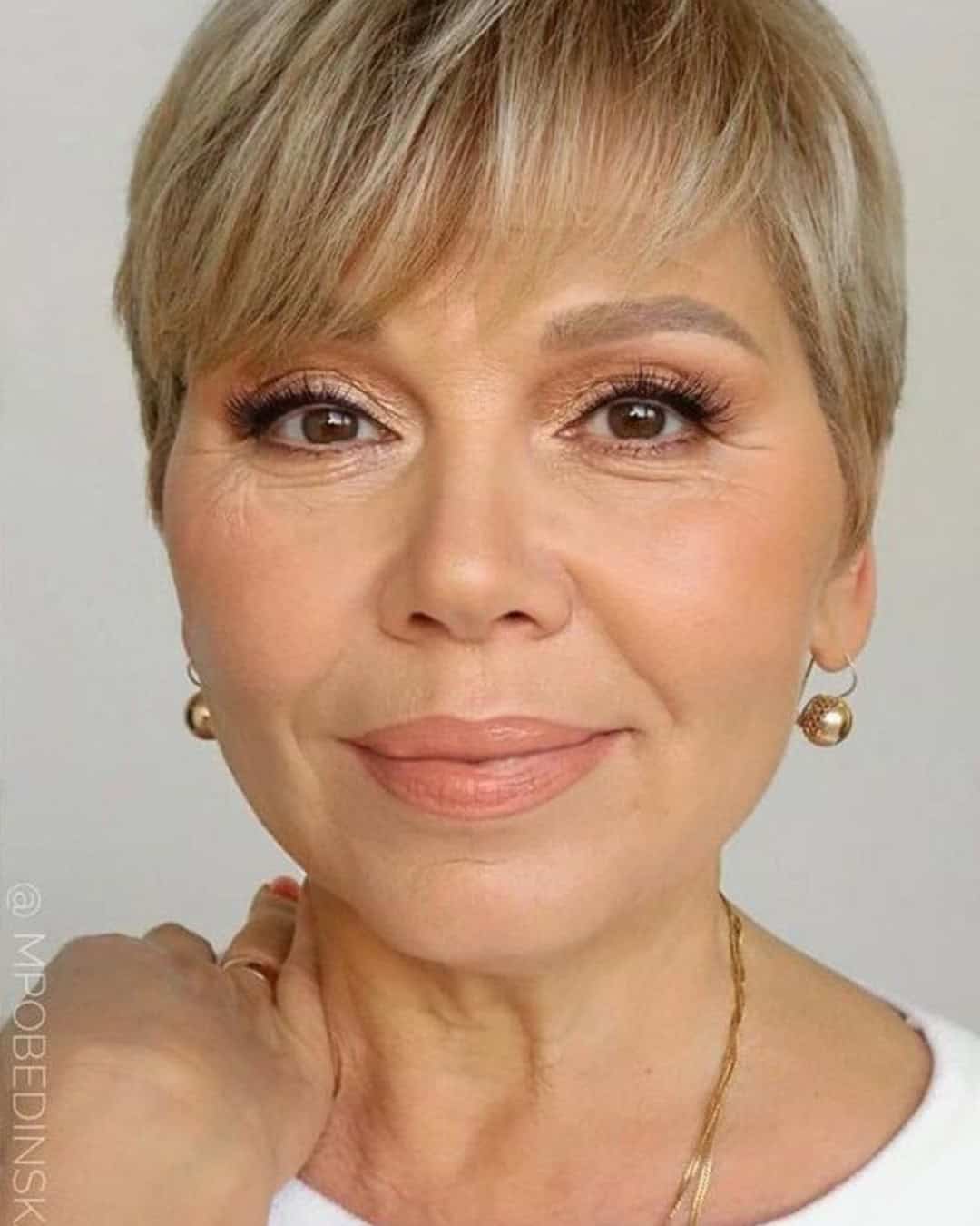 Soft Mother Of The Bride Makeup