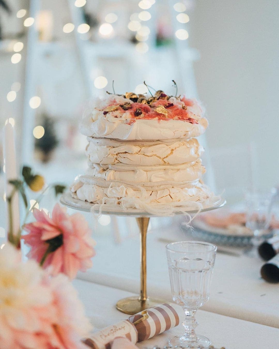 Half-Naked Wedding Cakes