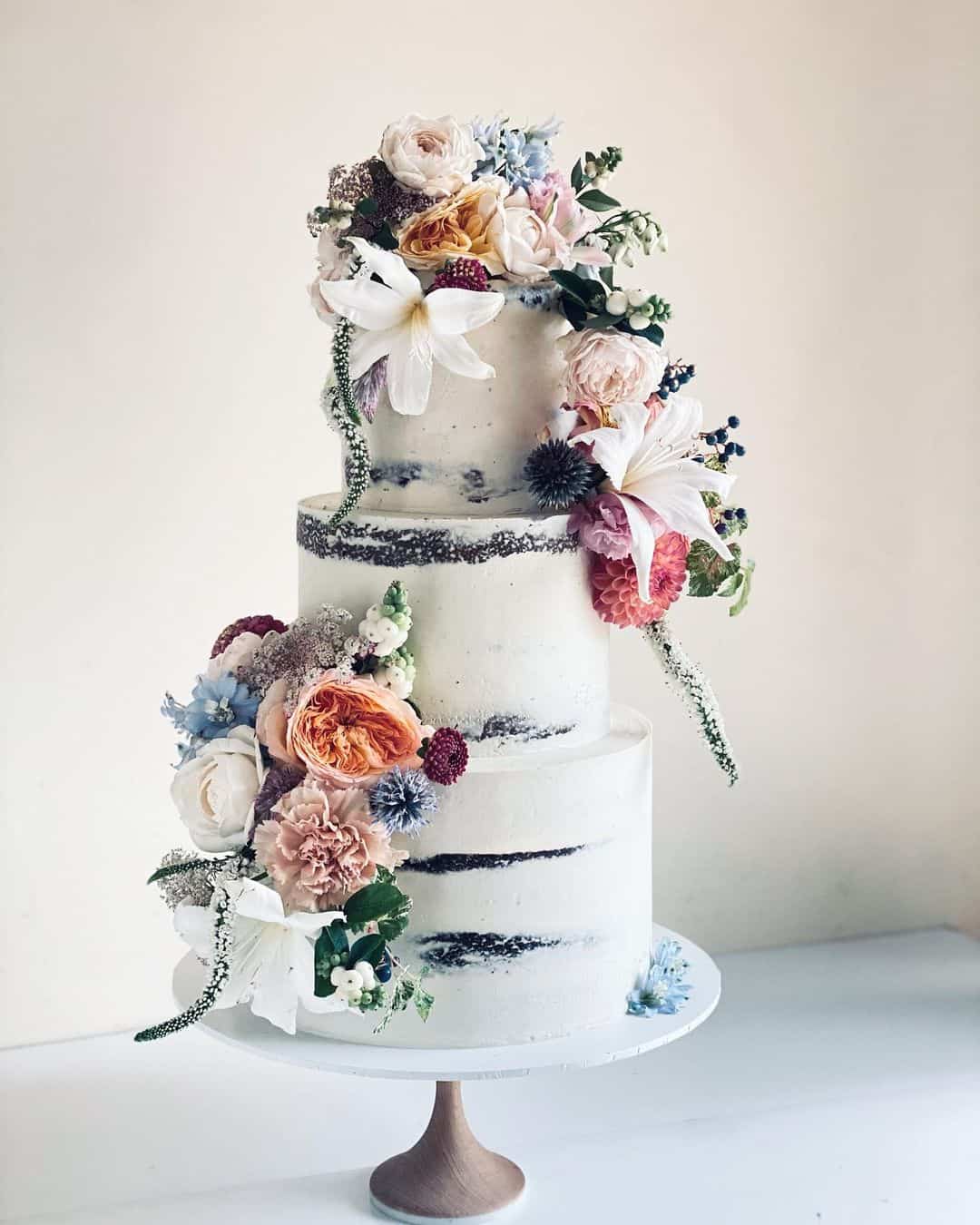 Macarons As Semi-Naked And Naked Cakes Wedding Decor