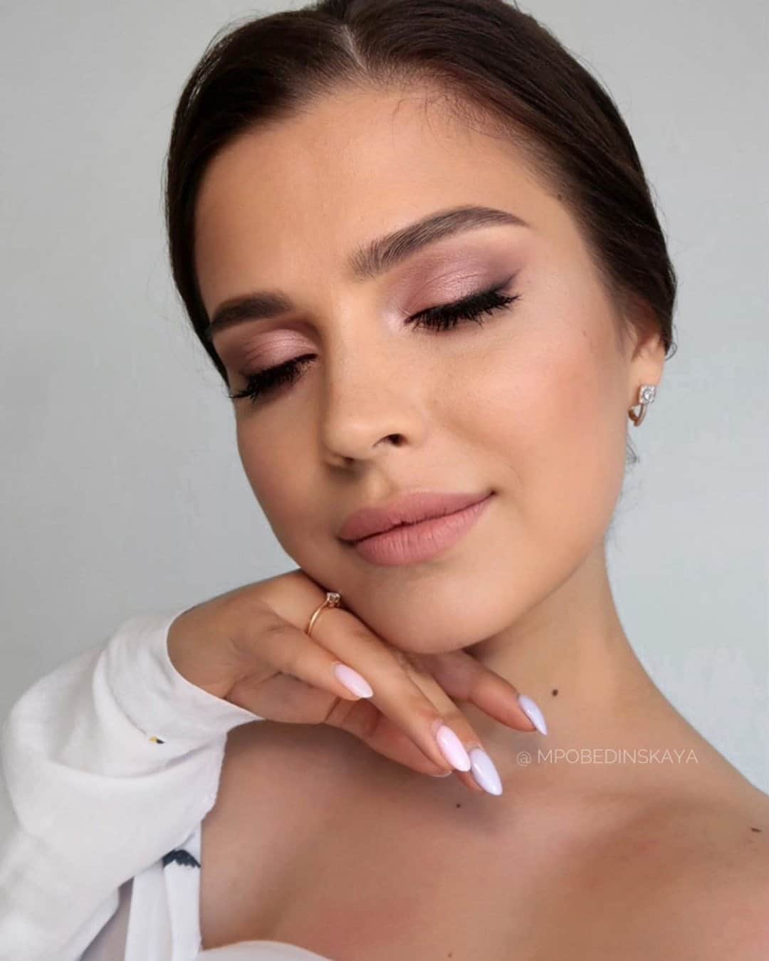 Natural Bridal Makeup For Blondes