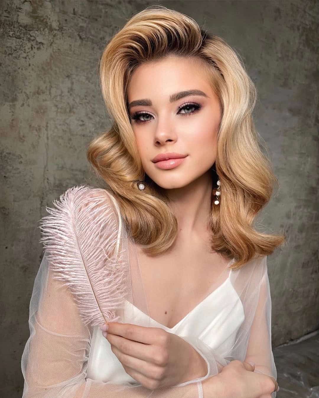 Hollywood Waves Bridal Hair