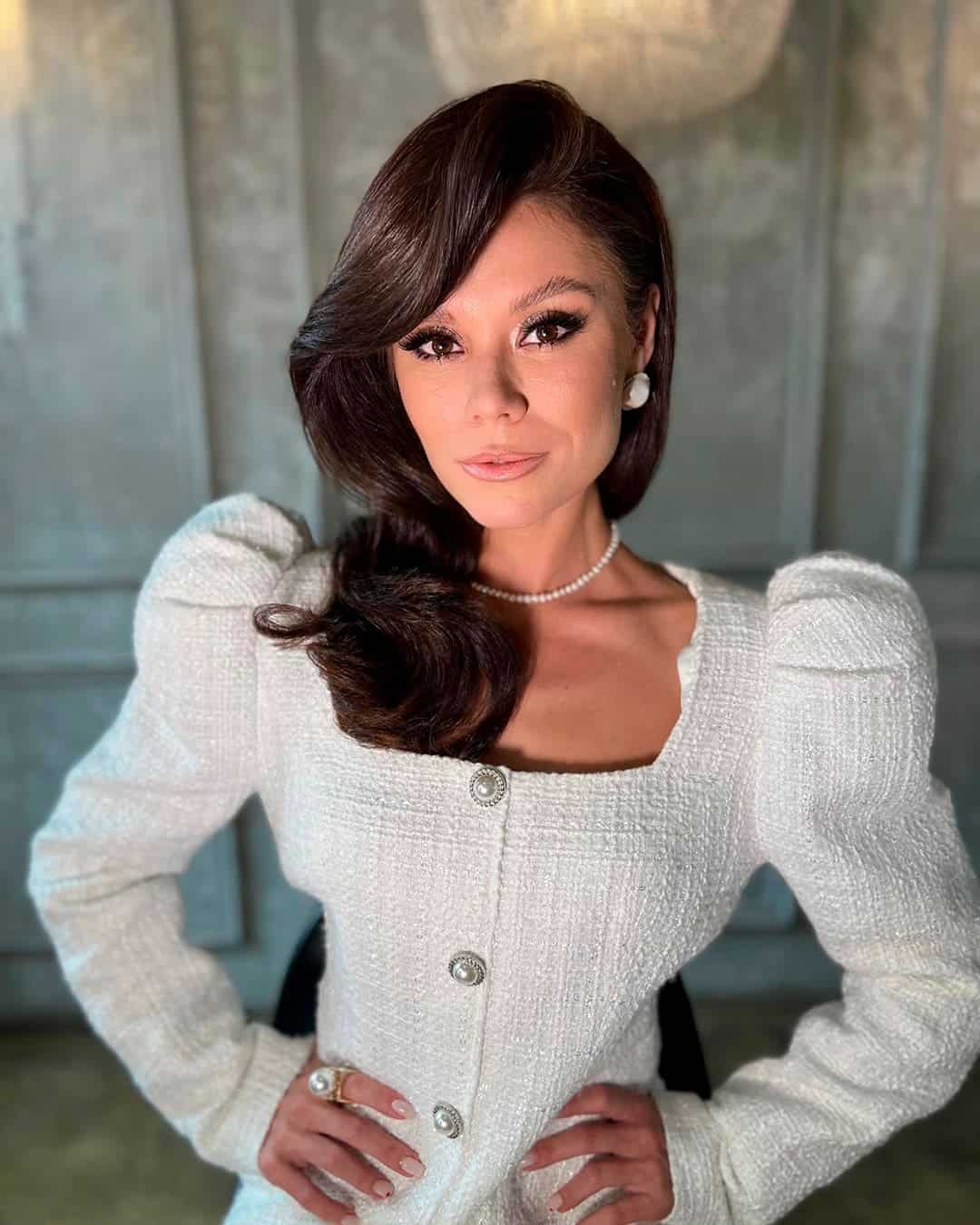 Hollywood Waves Bridal Hair
