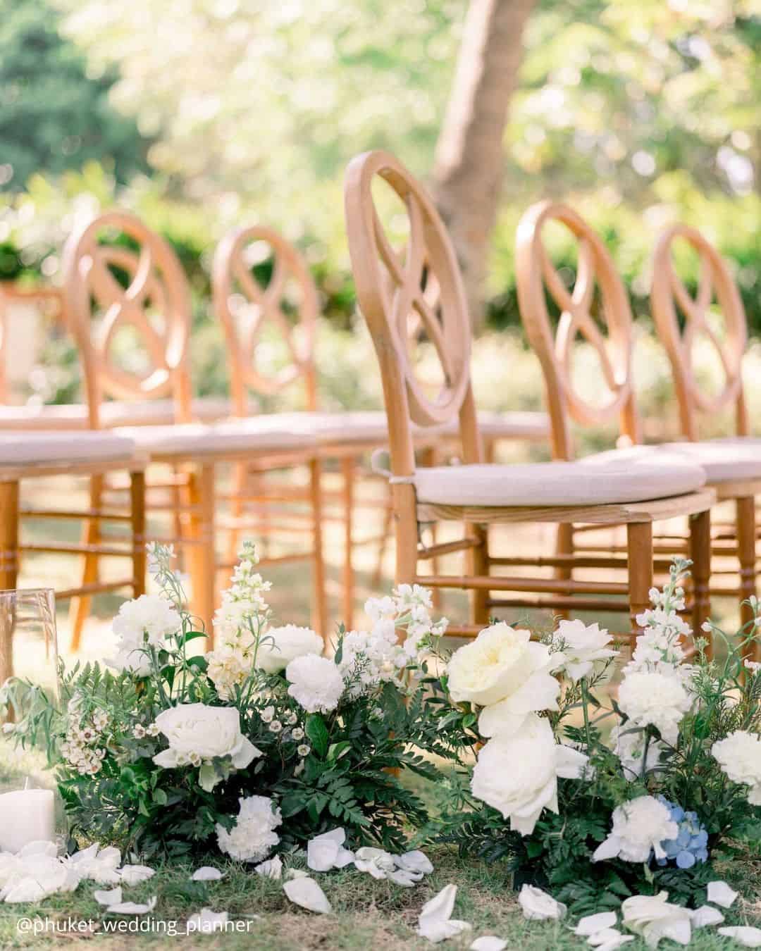 Décor Ideas For Chairs