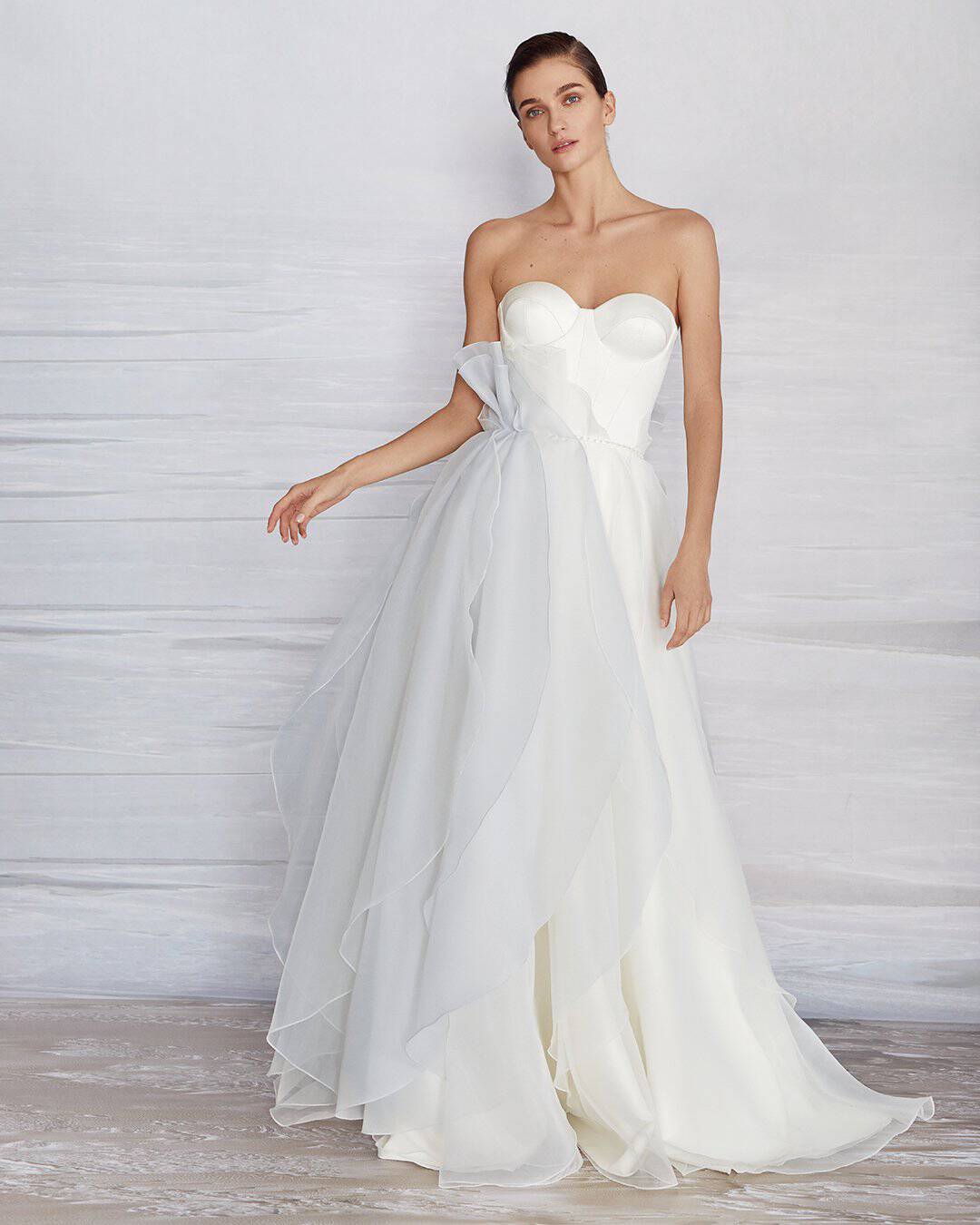 LIRETTA — laconic, elegant designer wedding dresses”
