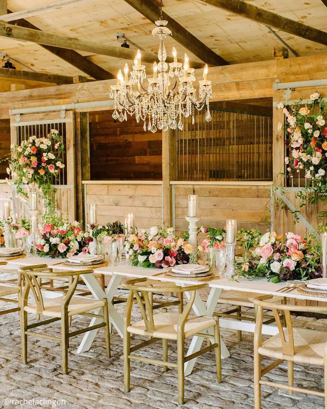 Centerpieces And Runners