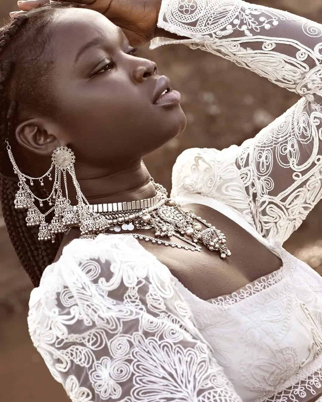 What hairstyles can you recommend for country weddings?