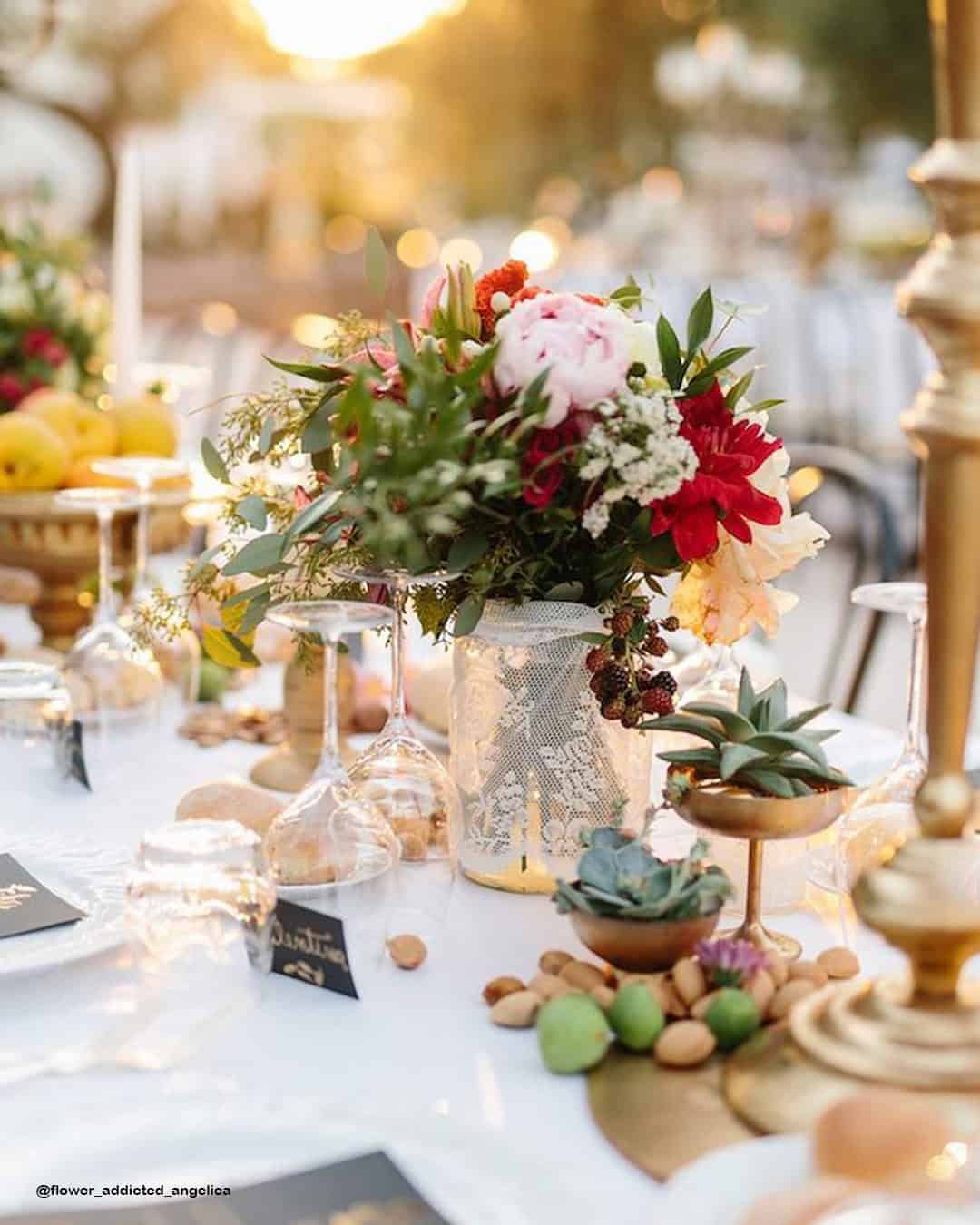 Mason Jars Wedding Centerpieces