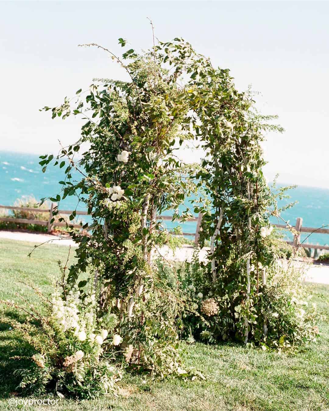 Wooden Arch Decor