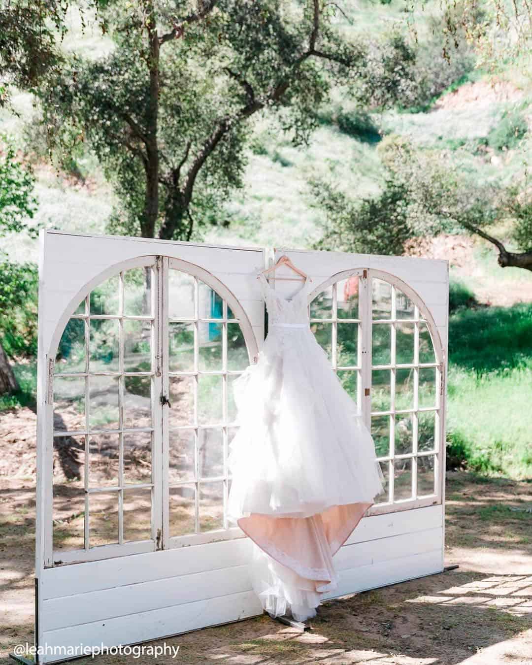 Wooden Arch Decor