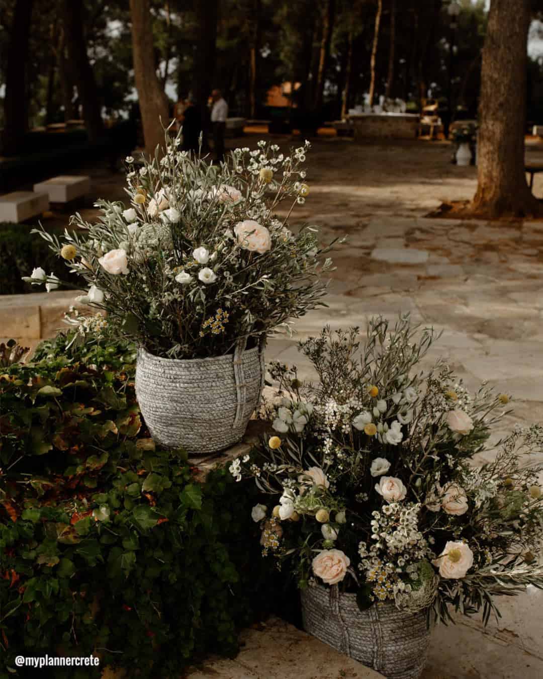 Creative Rustic Escort Card Displays