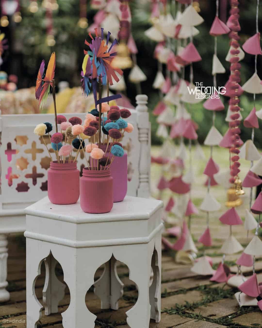 Wooden Slice – Budget Rustic Wedding Ideas