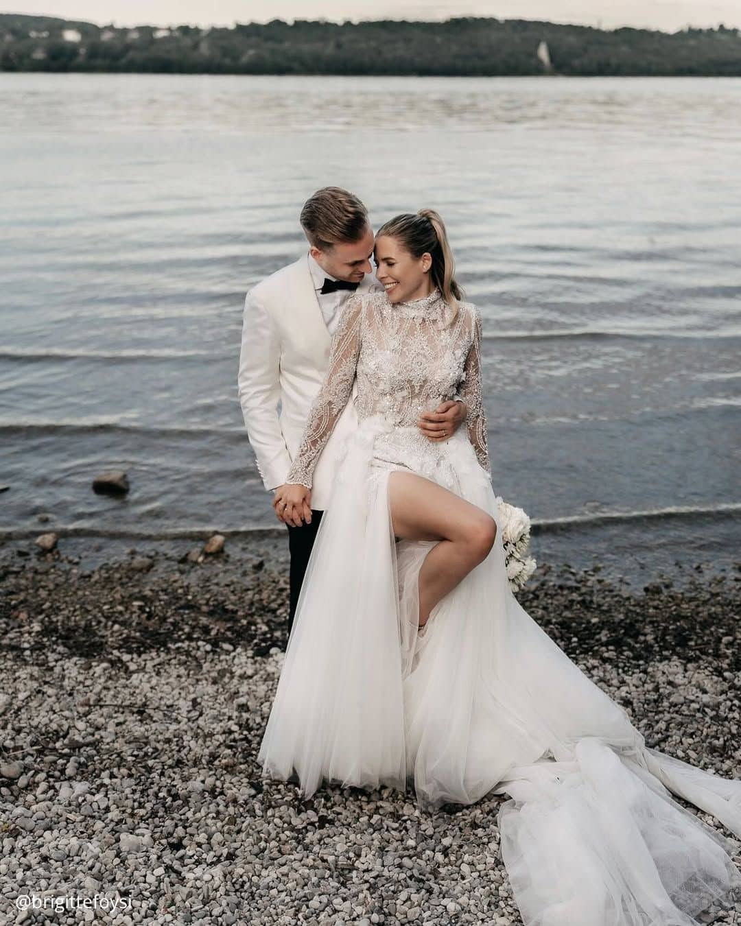 Husbands Sexy Wedding Dress Pictures