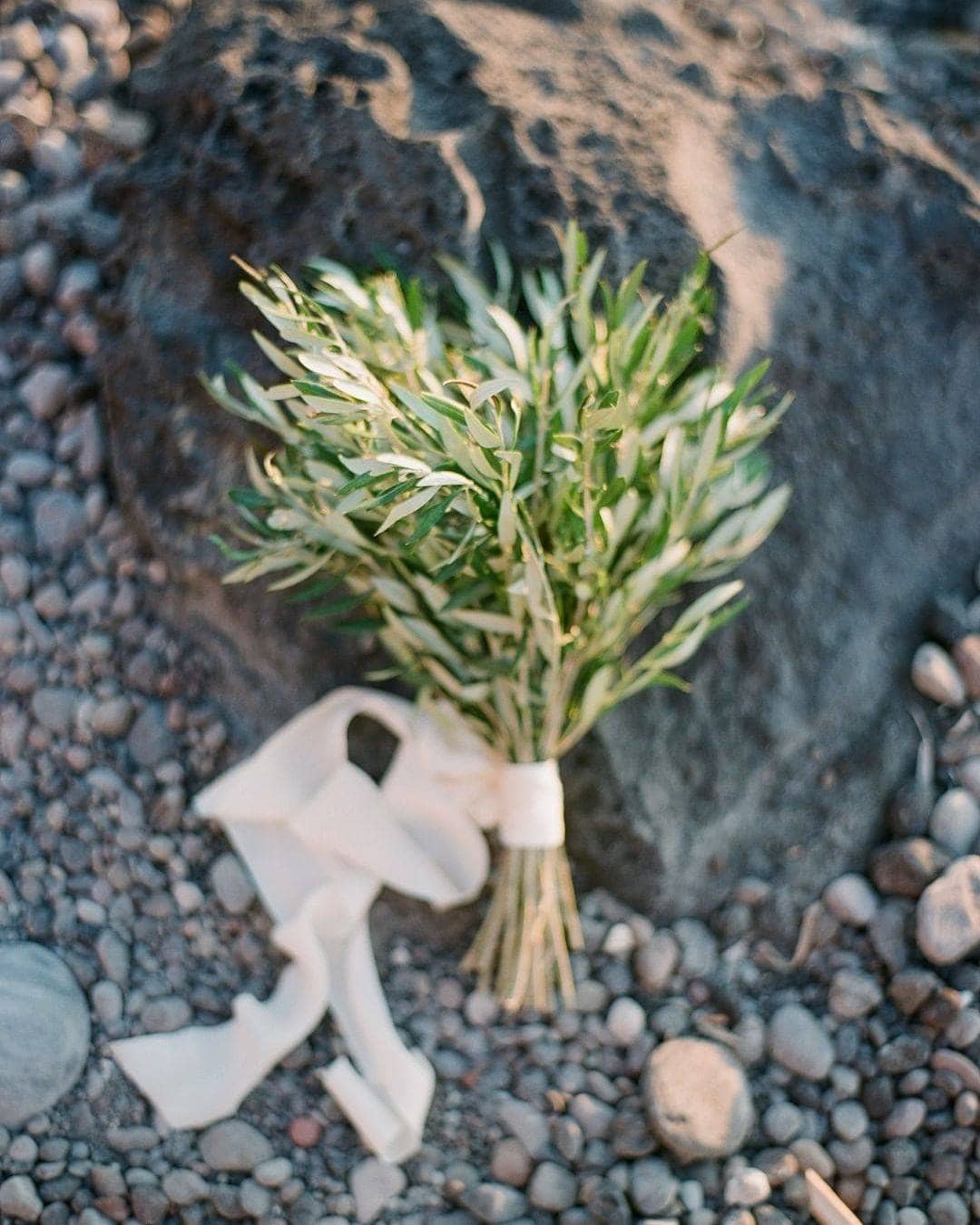 Stylish White Wedding Bouquets