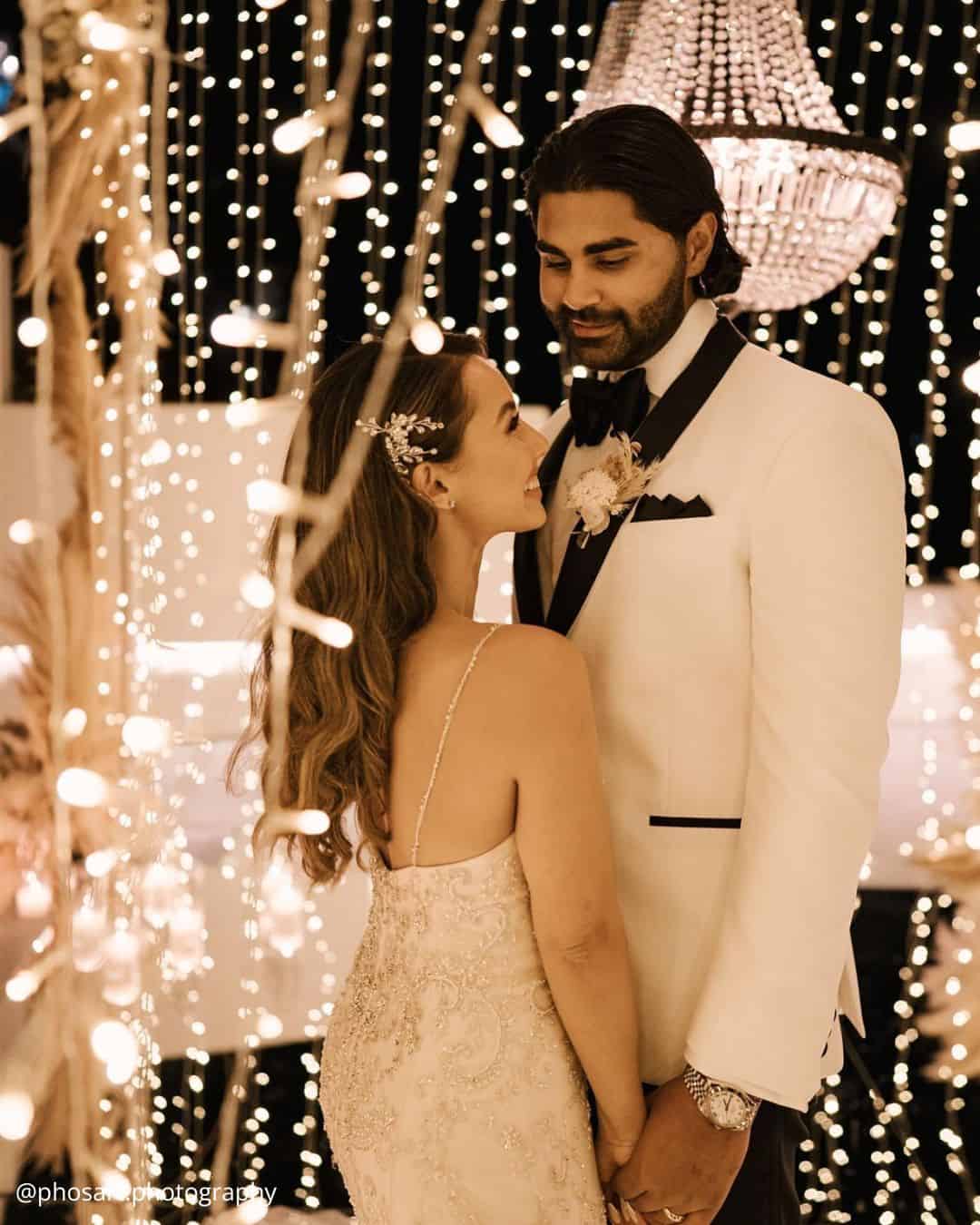 Incredible Night Wedding Photos With Lights