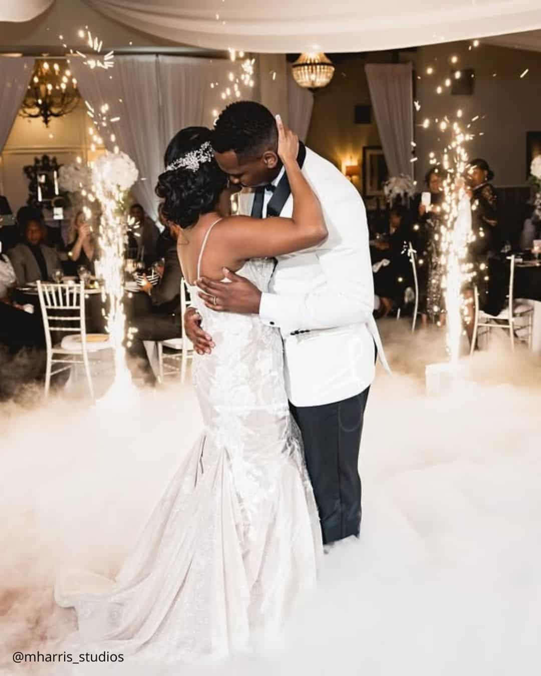 Beautiful Photos With Wedding Fireworks