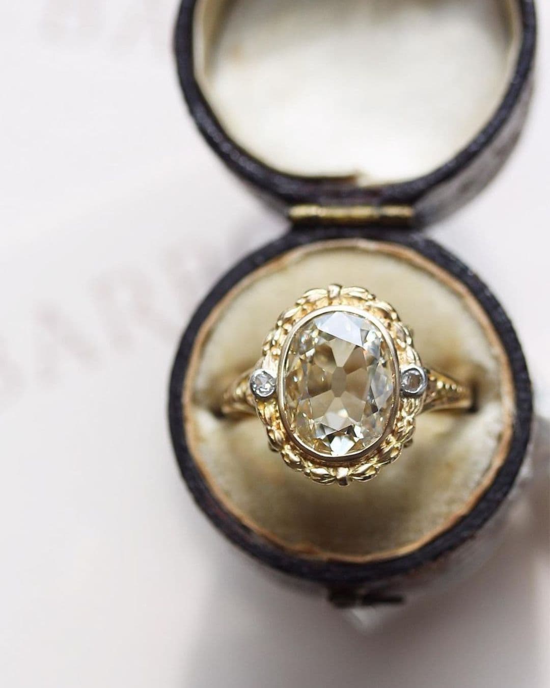 Halo Oval Engagement Rings