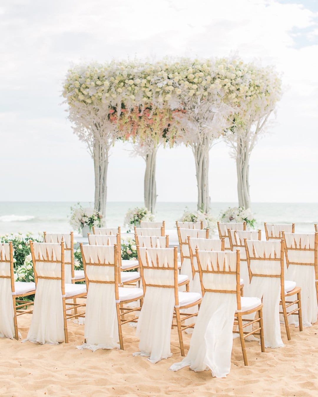wedding ceremony decorations whiyefloral gagebo theweddingblissthailand