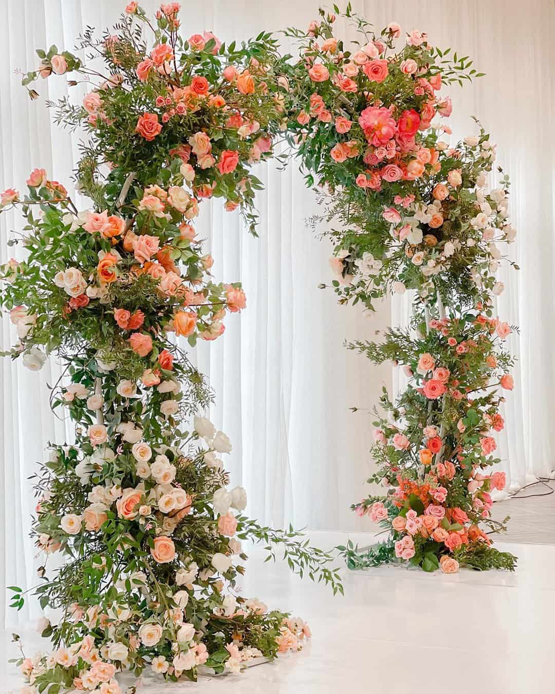 wedding ceremony decorations autum floral arch rachelaclingen